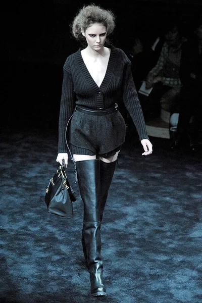 Look 27